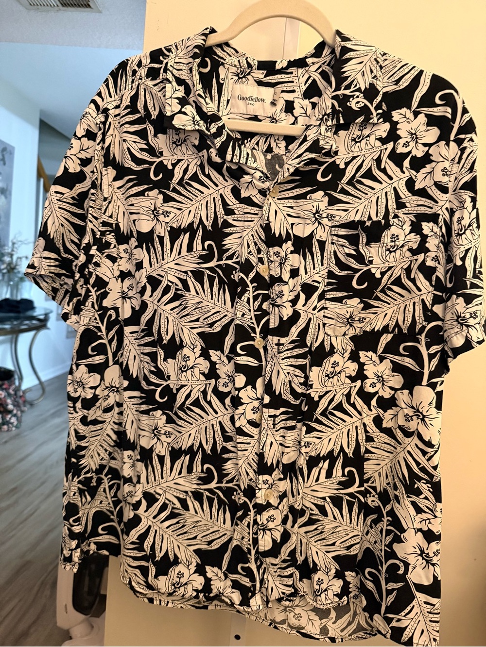 Goodfellow & Co Black and White Tropical Print Button-Down Shirt